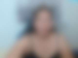 martina-miilf MILF webcam performer live streaming