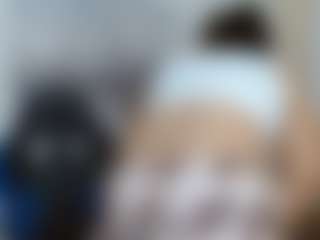martina-miilf MILF webcam performer live streaming