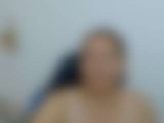Live cam show with martina-miilf - Average on iamadamtest123.com