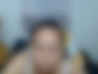 martina-miilf MILF webcam performer live streaming