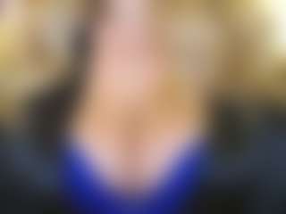 Live cam show with StacyYellig - Living Room on ObeyMaria
