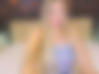 Live cam show with StacyYellig - Blue Eyes on Dolls Live