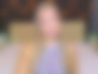 Live cam show with StacyYellig - Blue Eyes on Mixed Magazine Live