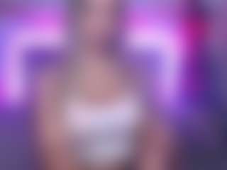 Live cam show with StacyYellig - Living Room on LiveSexCams6