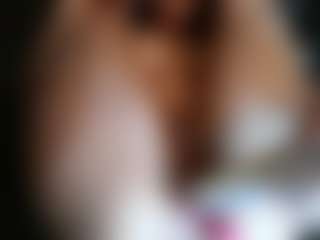 Live cam show with Sugarbutt - Brown Eyes on hotwifechat.live