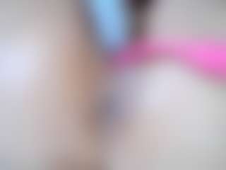 Live cam show with Sugarbutt - Small Tits on TeamSkeetLive