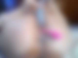 Live cam show with Sugarbutt - Amateur on CamwithHer