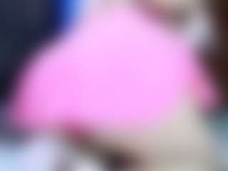 Live cam show with Sugarbutt - Oil on Camming Site