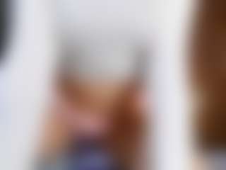 Live cam show with Sugarbutt - Brown Eyes on Hubzter Live