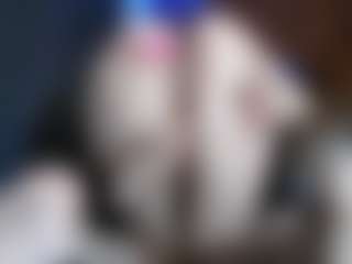 Live cam show with Sugarbutt - Oil on Camming Site