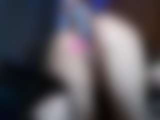 Live cam show with Sugarbutt - Tease on Cam Slut