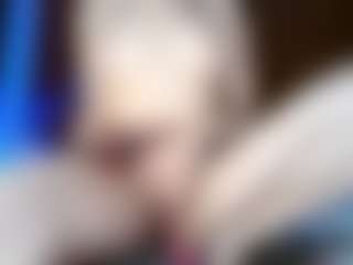 Show de câmera ao vivo com Sugarbutt - Shaved Pussy no Camsoda