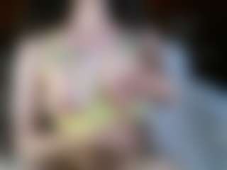 Live cam show with Sugarbutt - Fishnets on Camming Site