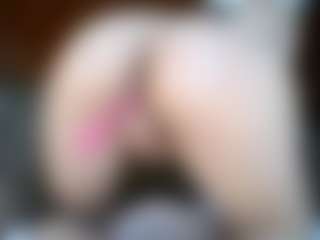 Live cam show with Sugarbutt - Small Ass on testsause.com