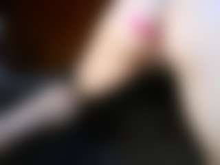 Live cam show with Sugarbutt - Belly on Dare Cams
