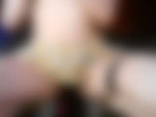 Live cam show with Sugarbutt - Petite on crypto-cams
