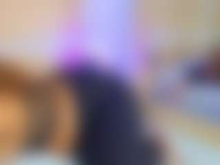 Live cam show with Your_big_ebony_goddess - Domination on hrnylive.com