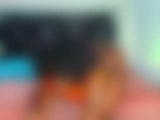 Live cam show with Xyomara Brown - Twerking on Camsoda