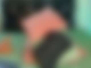 Live cam show with Xyomara Brown - Ebony Small Tits on CamwithHer