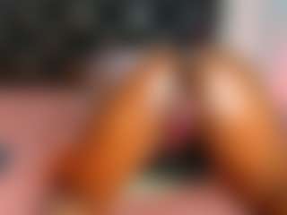 Live cam show with Xyomara Brown - Small Tits Teen (18+) on Camsoda