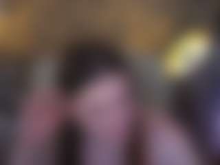 Live cam show with EmmyCharm - Petite on Camsoda
