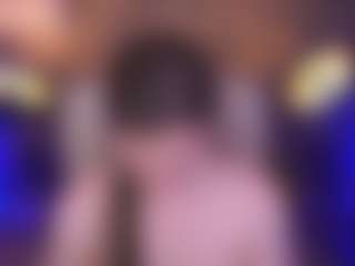 Live cam show with EmmyCharm - Petite on Camsoda