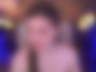 Live cam show with EmmyCharm - Latina Petite on Uber Horny
