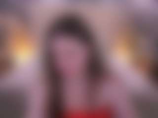 Live cam show with EmmyCharm - Green Eyes on Hubzter Live