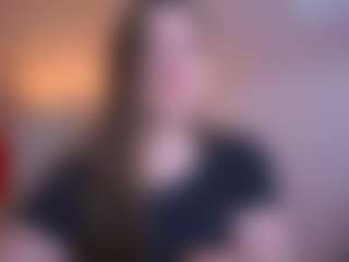 Live cam show with EmmyCharm - Amateur on Camsoda