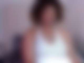 Live cam show with PlatnumBoobsxx - Mature MILF on CamClone