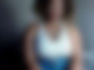 PlatnumBoobsxx MILF webcam performer live streaming