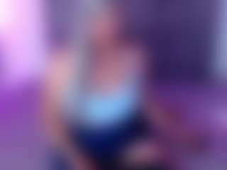 Live cam show with Sally-Harper - BBW on hotwifechat.live