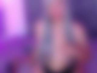 Live cam show with Sally-Harper - Cosplay on Dare Cams