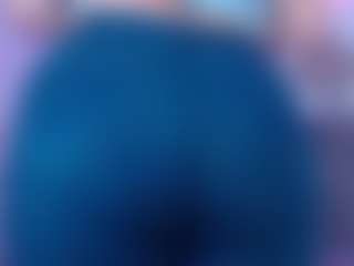 Live cam show with Sally-Harper - Small Tits on Gym Cam Girls