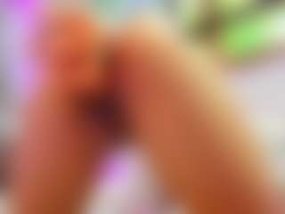 awesome-jolie's Live Sex Cam Show