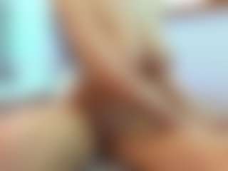 awesome-jolie's Live Sex Cam Show