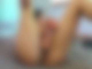 awesome-jolie's Live Sex Cam Show