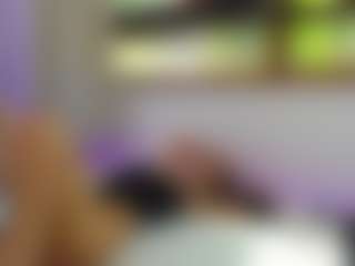 awesome-jolie's Live Sex Cam Show