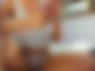 awesome-jolie's Live Sex Cam Show