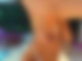awesome-jolie's Live Sex Cam Show