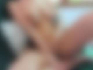 awesome-jolie's Live Sex Cam Show