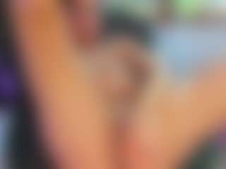 awesome-jolie's Live Sex Cam Show