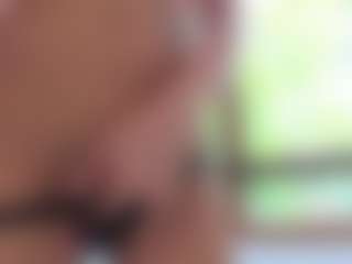awesome-jolie's Live Sex Cam Show