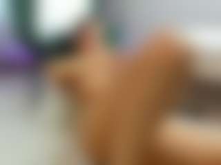 awesome-jolie's Live Sex Cam Show