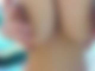 awesome-jolie's Live Sex Cam Show