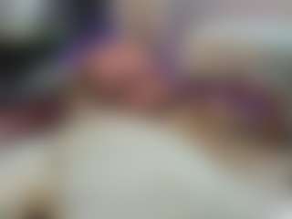 awesome-jolie's Live Sex Cam Show