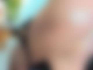 awesome-jolie's Live Sex Cam Show