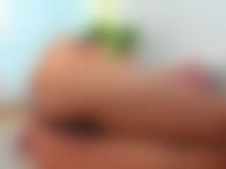 awesome-jolie's Live Sex Cam Show