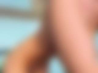 awesome-jolie's Live Sex Cam Show