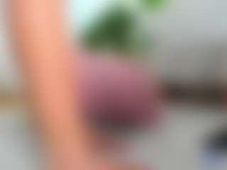 awesome-jolie's Live Sex Cam Show